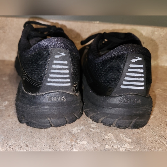 Brooks Adrenaline GTS 18 Women’s Size 8 Med Width Black Running Shoes Sneakers - Picture 5 of 10